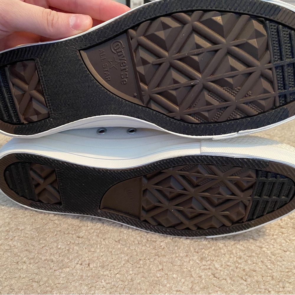 High Top Converse - Picture 4 of 6